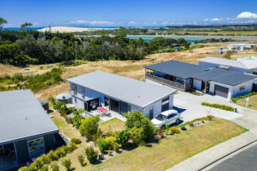 Dune Views - Mangawhai Heads Holiday Home